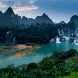 Пазл: Водопад     