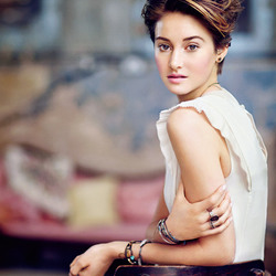 Пазл: Шейлин Вудли