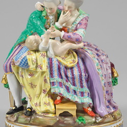 Пазл: Фарфоровая статуэтка