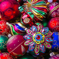 Пазл: Разноцветные праздничные узоры