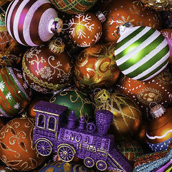 Пазл: Рождественский паровоз и шары