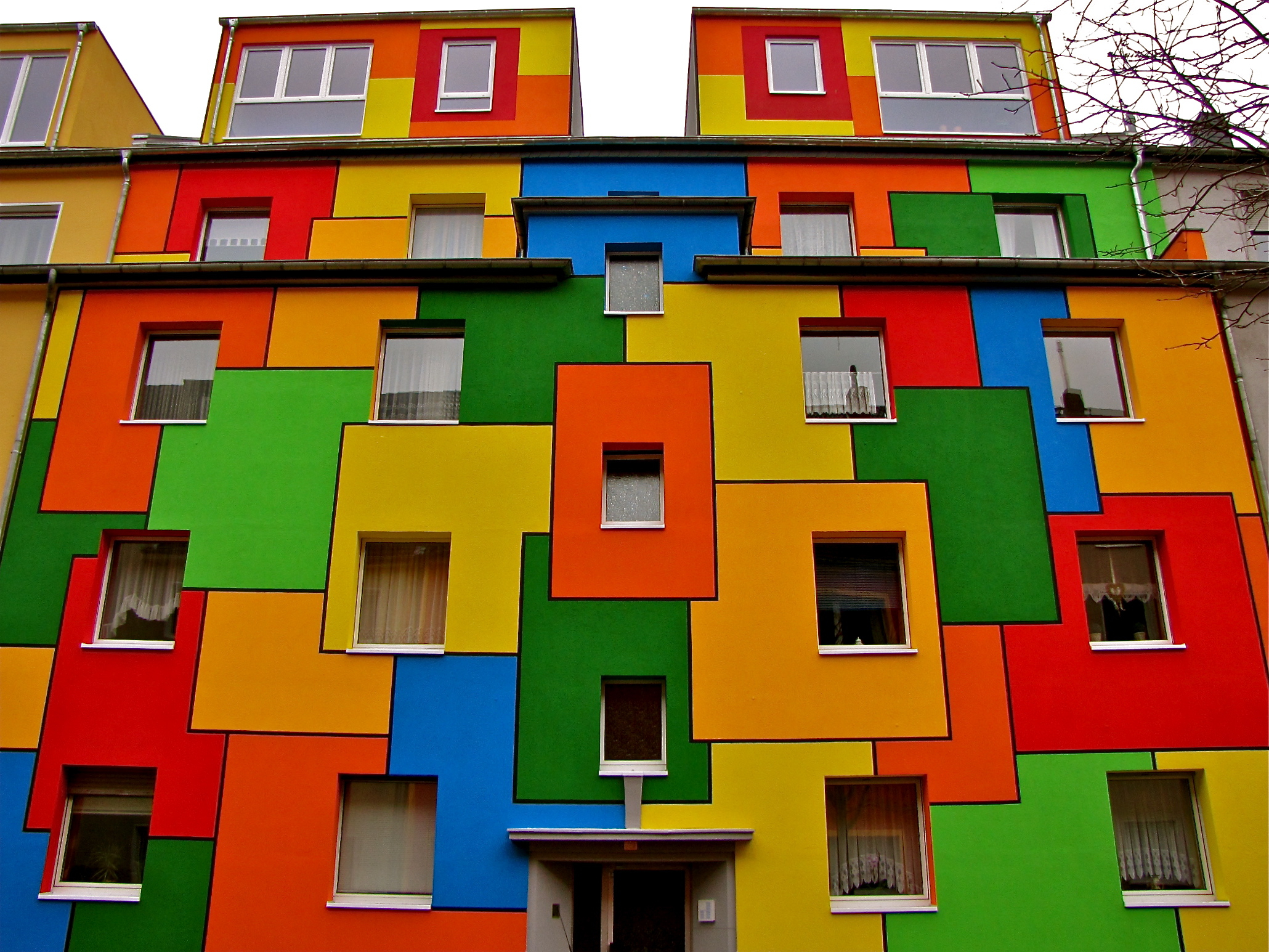 Цветной дом