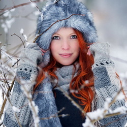 Пазл: Девушка и зима