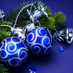 Пазл: Елочные украшения