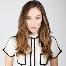 Пазл: Алисия Дебнем-Кери