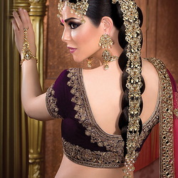 Пазл: Индийские красавицы и их украшения