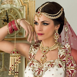 Пазл: Украшения индийских красавиц