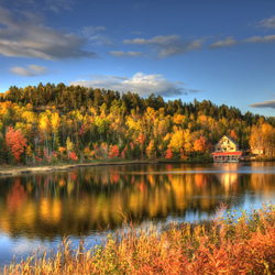 Пазл: Дом у озера    