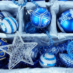 Пазл: Новогодние игрушки