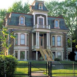 Пазл: Домик в викторианском стиле