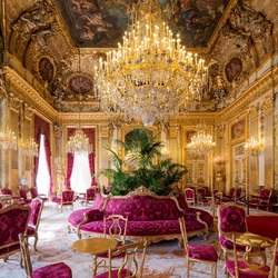 Пазл: Интерьер Лувра 