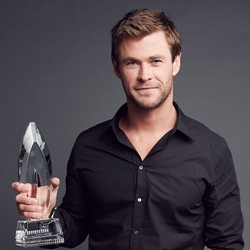 Пазл: Крис Хемсворт