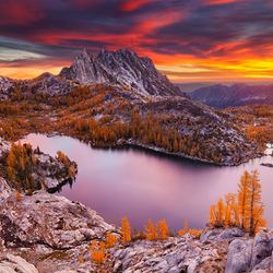 Пазл: Горное озеро 