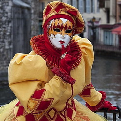 Пазл: Венецианская маска