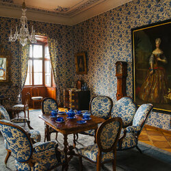 Пазл: Интерьер старого замка