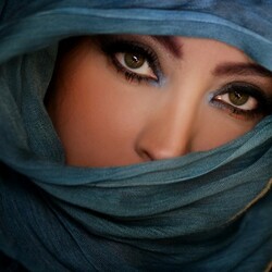 Пазл: Восточный взгляд