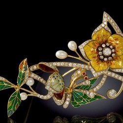 Пазл: Брошь