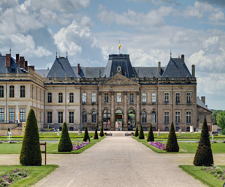Дворцы во франции фото и названия
