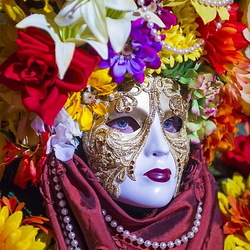 Пазл: Венецианская маска