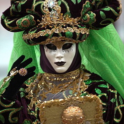 Пазл: Венецианская маска