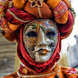 Пазл: Венецианская маска