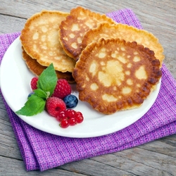 Пазл: Оладушки с ягодами