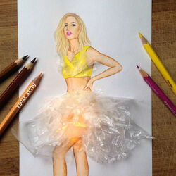 Пазл: Платье из целлофана