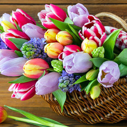 Пазл: Букет тюльпанов