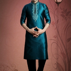 Пазл: Мужской национальный костюм