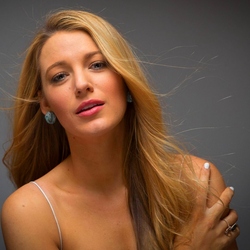 Пазл: Блейк Лайвли