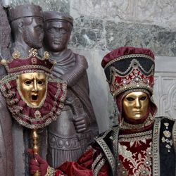 Пазл: Венецианская маска