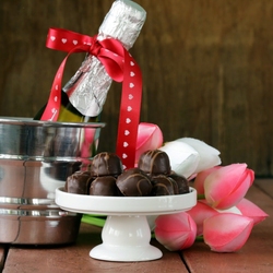 Пазл: Шампанское и конфеты