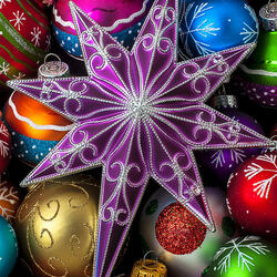 Пазл: Рождественская звезда и шары