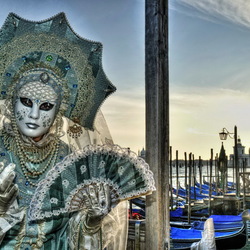 Пазл: Венецианская маска