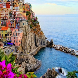 Пазл: Разноцветные дома Манаролы