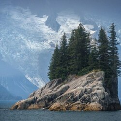 Пазл: Яркий мир суровой Аляски 