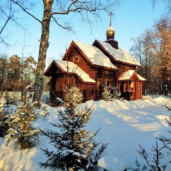 Пазл: Храм в лесу