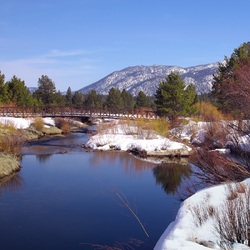 Пазл: Мостик через речку