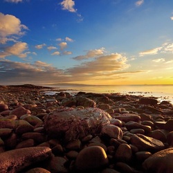 Пазл: Солнце на камнях