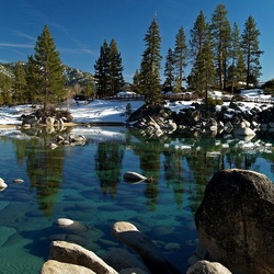 Пазл: Мостик у речки