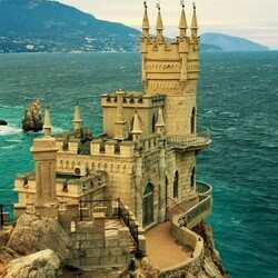 Пазл: Ласточкино гнездо