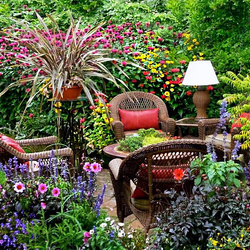 Пазл: Уголок сада