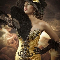 Пазл: Красавица с веером
