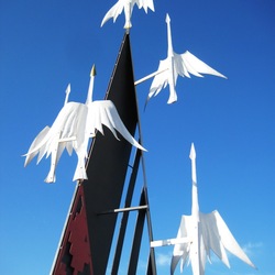 Пазл: А превратились в белых журавлей