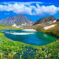 Пазл: Горное озеро