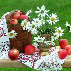 Пазл: С яблочным спасом