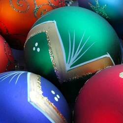 Пазл: Шары на ёлку