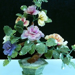 Пазл: Каменная нежность...Цветы из нефрита