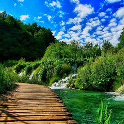 Пазл: Мостик через речку