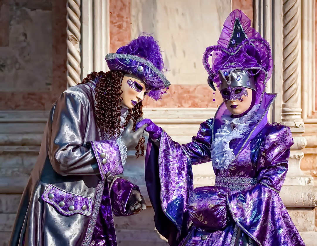 Сценарии карнавала. Бал маскарад Венеция. Венецианская маскарад чадра. Маскарад Гловин. Венецианский карнавал костюмы.